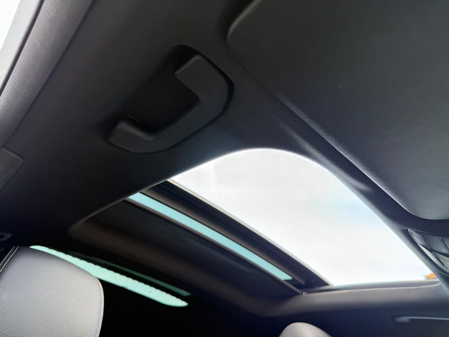 Used Mercedes-Benz GLC 2016 for sale - 76562429: Photo 18