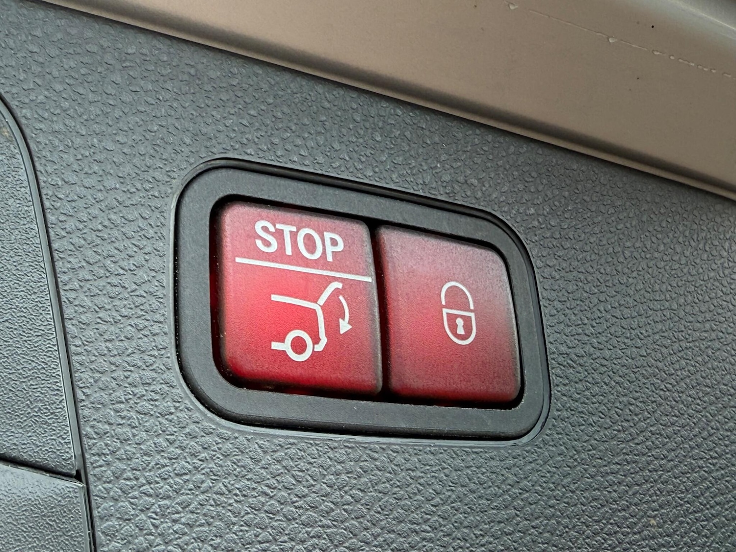 Used Mercedes-Benz GLC 2016 for sale - 76562429: Photo 20