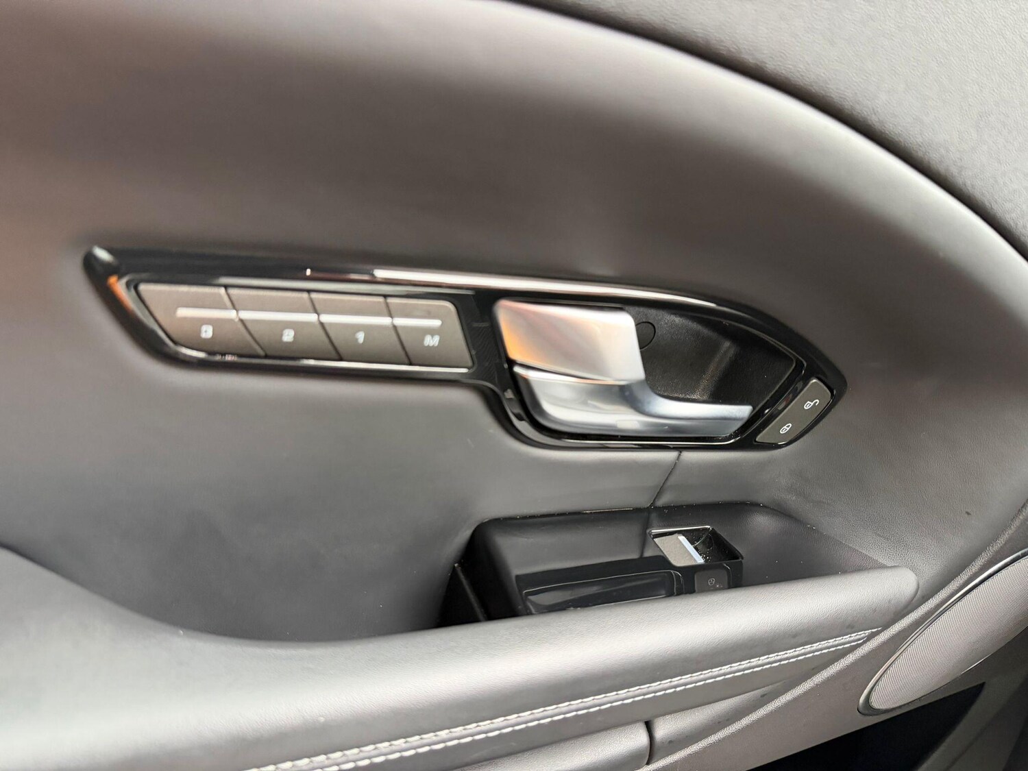 Used Land Rover Range Rover Evoque 2018 for sale - 77525078: Photo 26