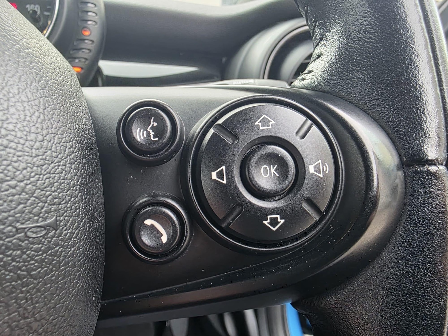 Used MINI Convertible 2016 for sale - 76995251: Photo 32