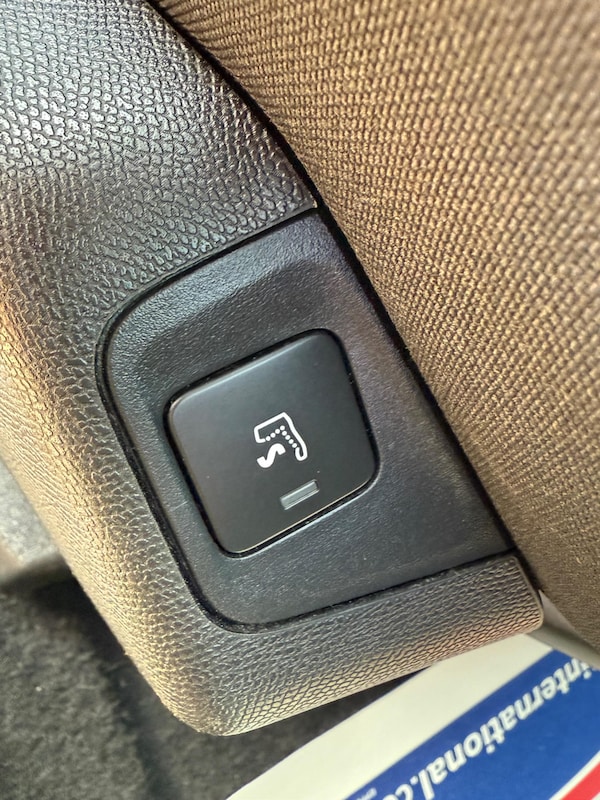 Used Peugeot 3008 2018 for sale - 74909518: Photo 11