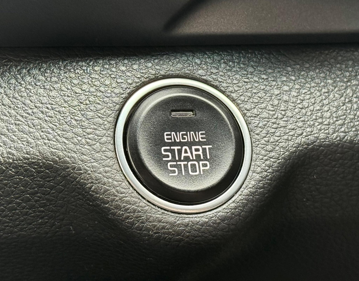 Used Kia Stonic 2018 for sale - 76572070: Photo 31