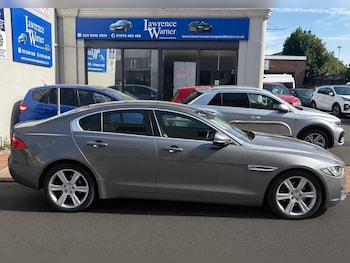 Used Jaguar XE 2016 for sale - 79324672: Photo