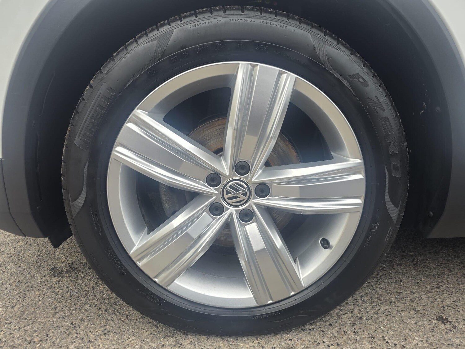 Used Volkswagen Tiguan 2020 for sale - 76572113: Photo 41