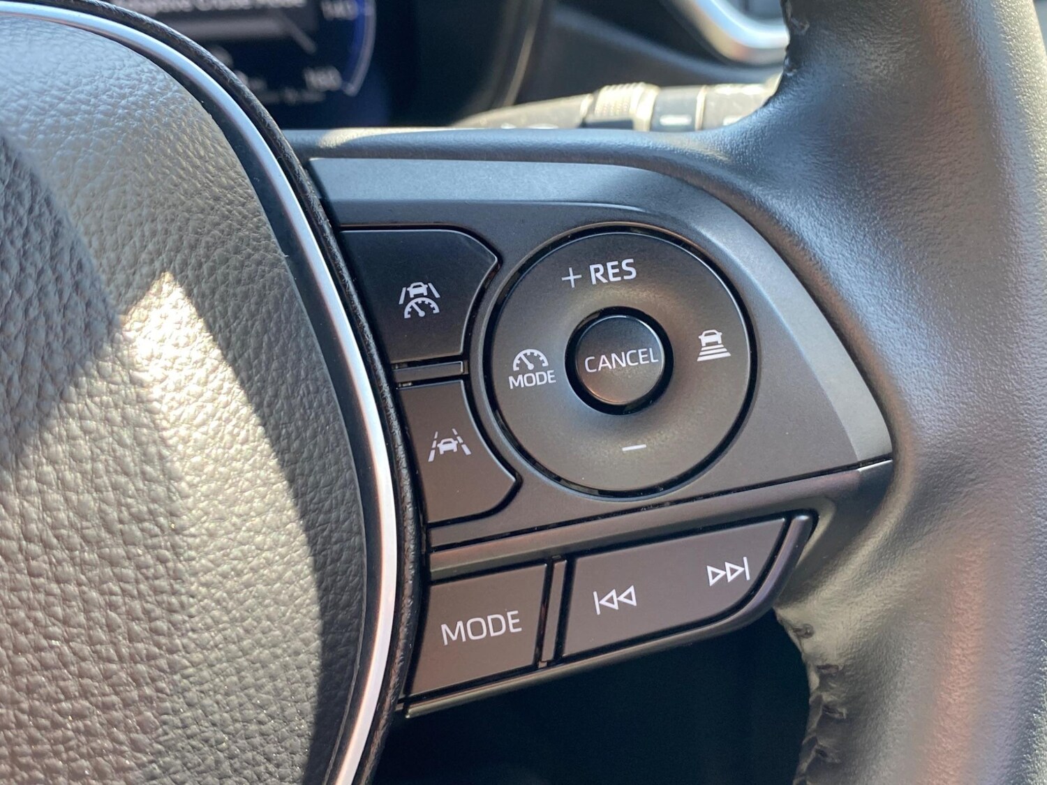 Used Toyota Corolla 2023 for sale - 76573512: Photo 24