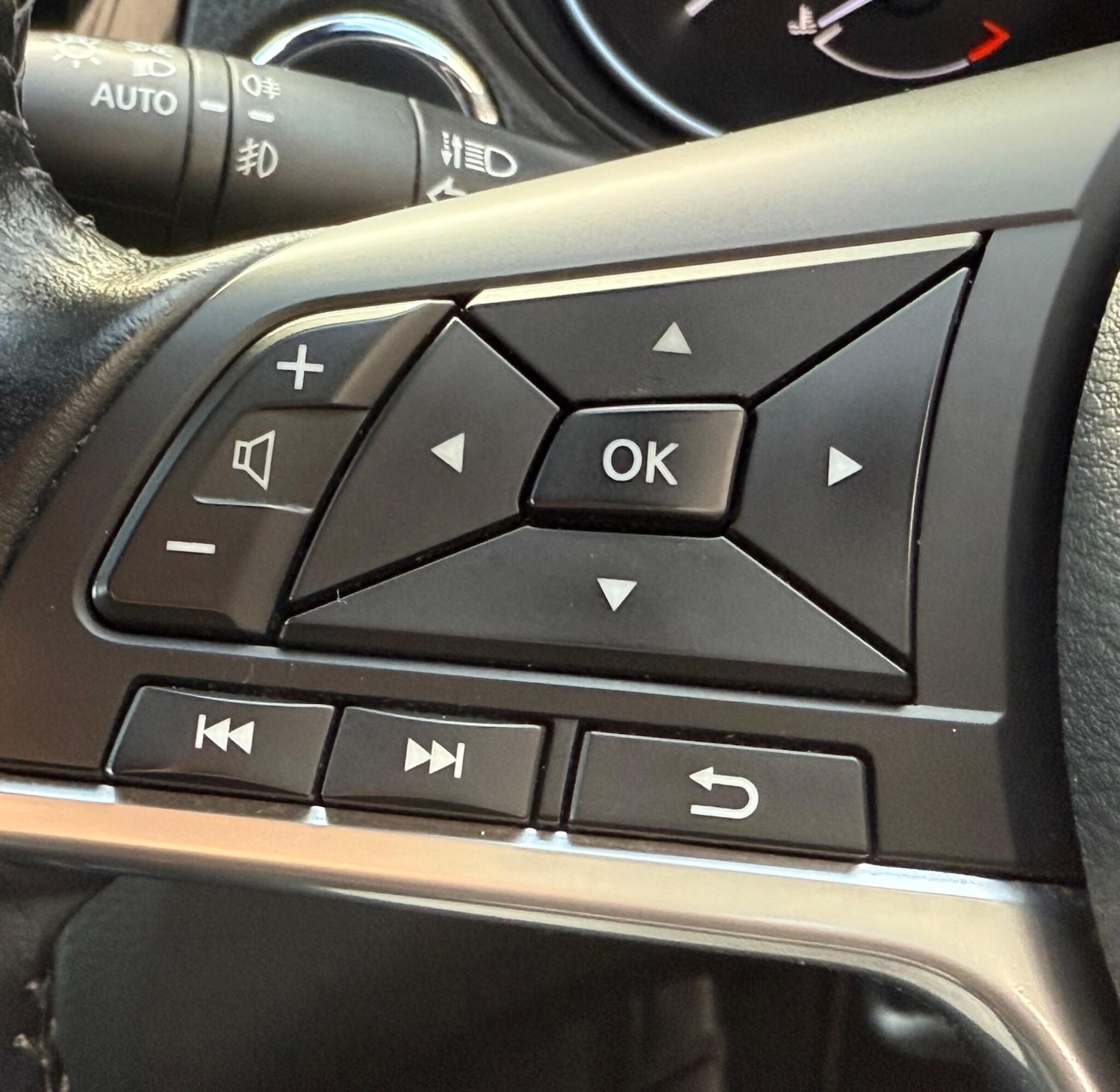 Used Nissan Qashqai for sale - 76572640: Photo 19