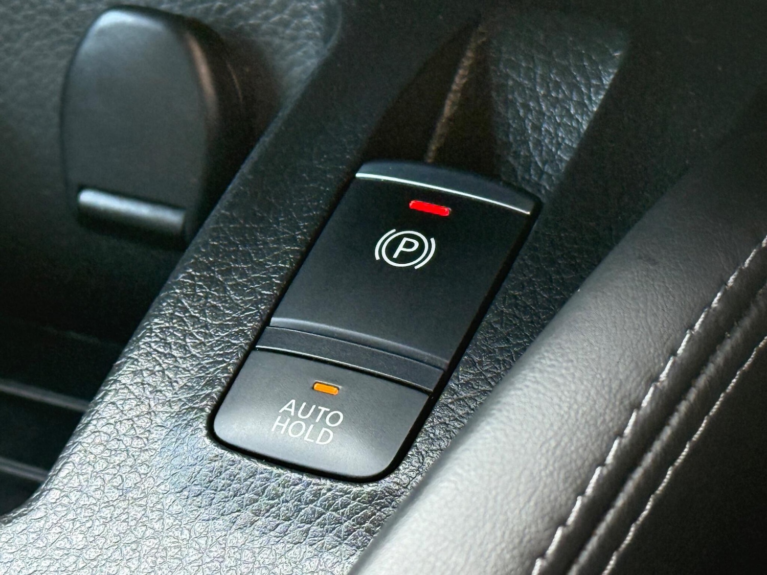 Used Nissan Qashqai for sale - 76572640: Photo 25