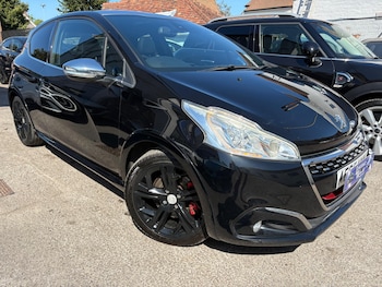 Used Peugeot 208 2015 for sale - 74901485: Photo