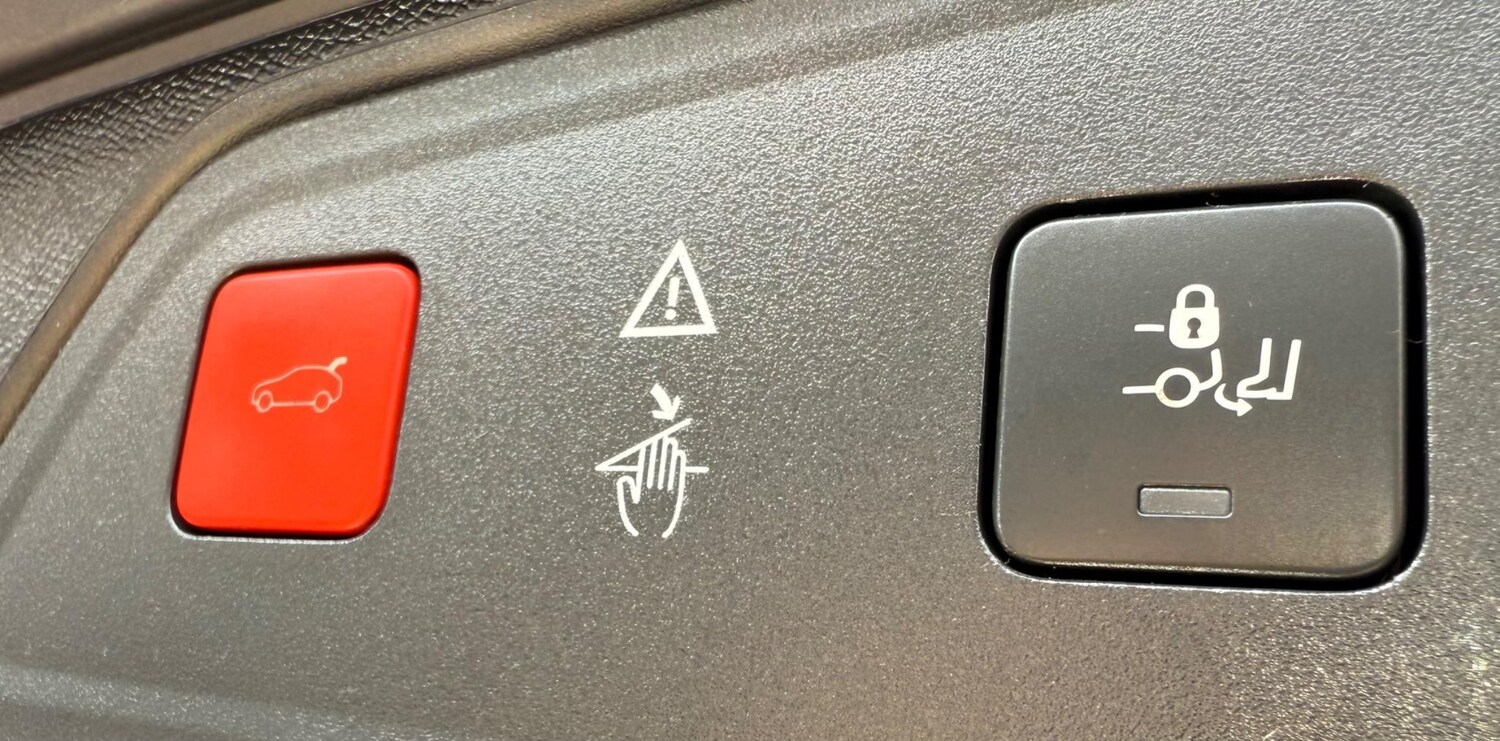 Used Peugeot 3008 2018 for sale - 76573464: Photo 16