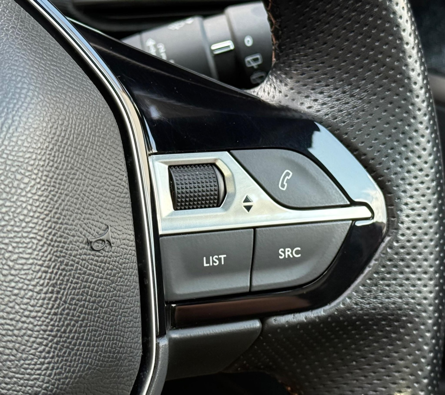 Used Peugeot 3008 2018 for sale - 76573464: Photo 27