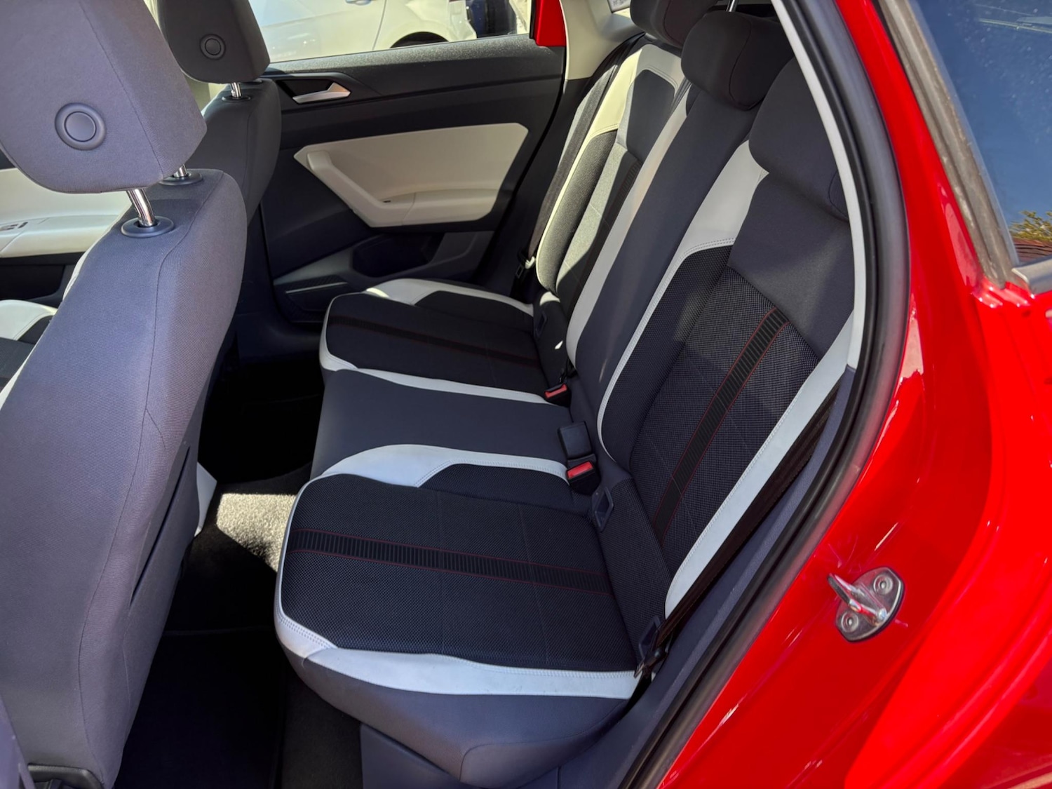 Used Volkswagen Polo 2019 for sale - 76573394: Photo 14