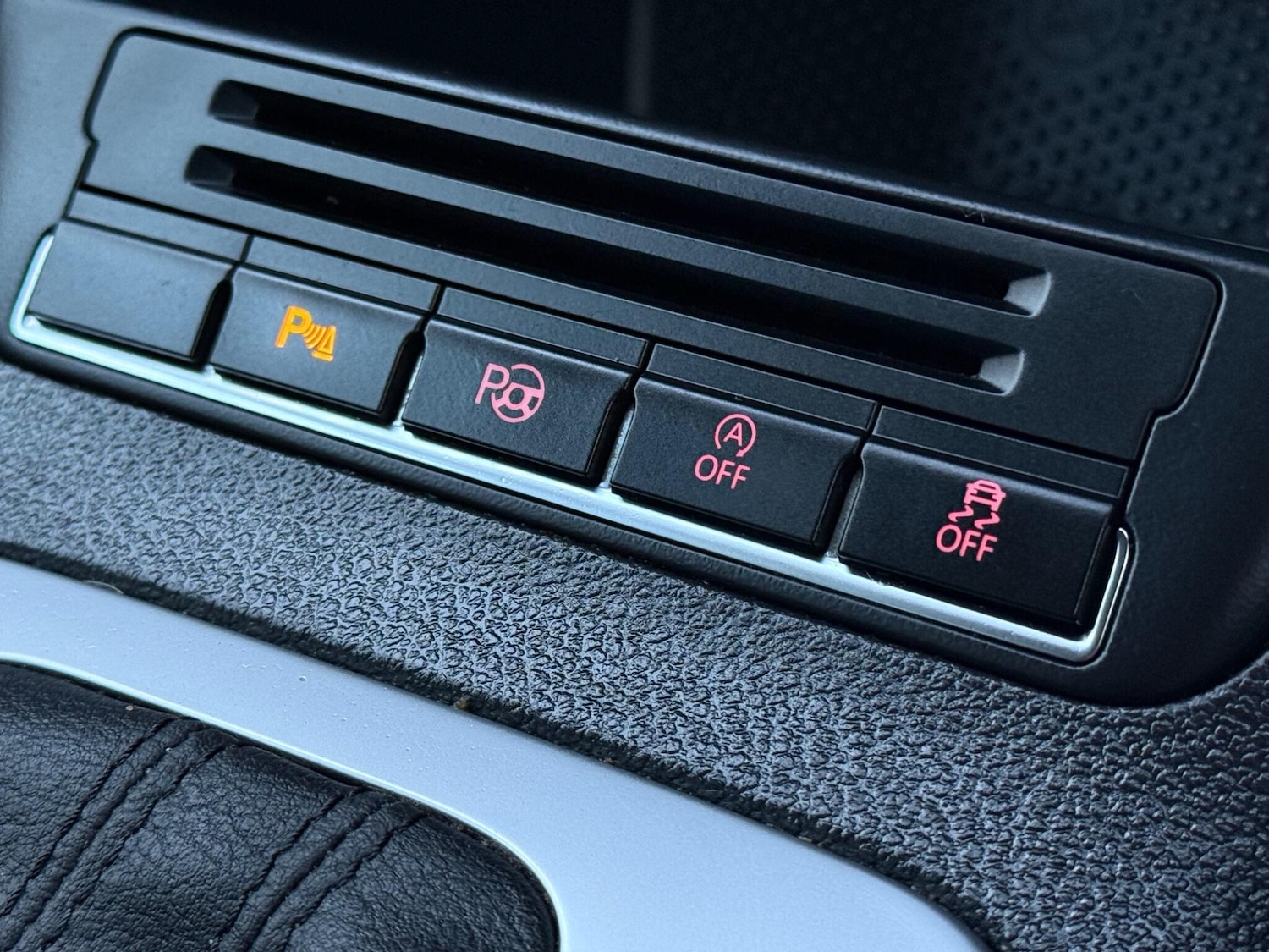 Used Volkswagen Tiguan 2015 for sale - 77091035: Photo 7