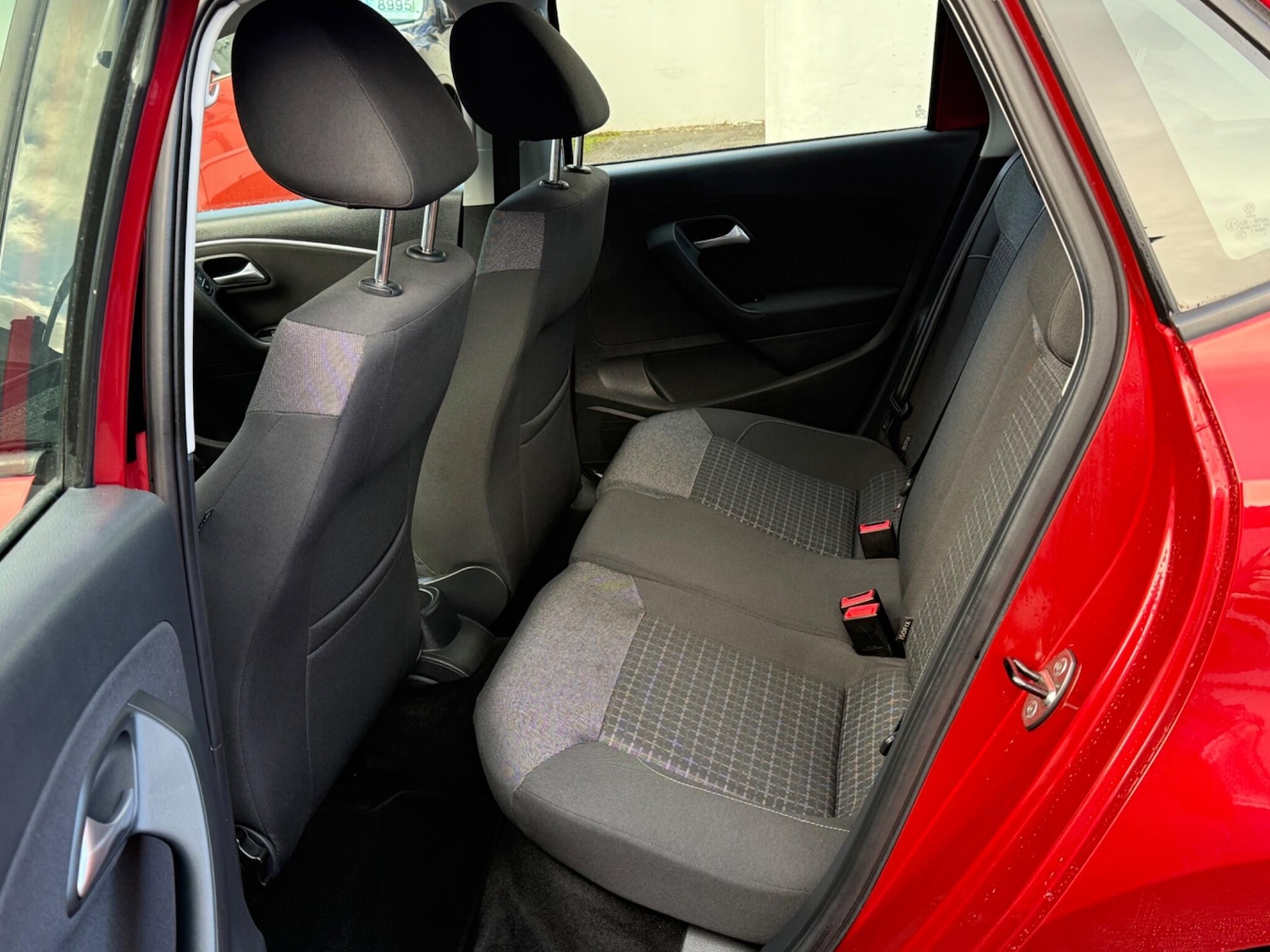 Used Volkswagen Polo 2015 for sale - 76742467: Photo 10