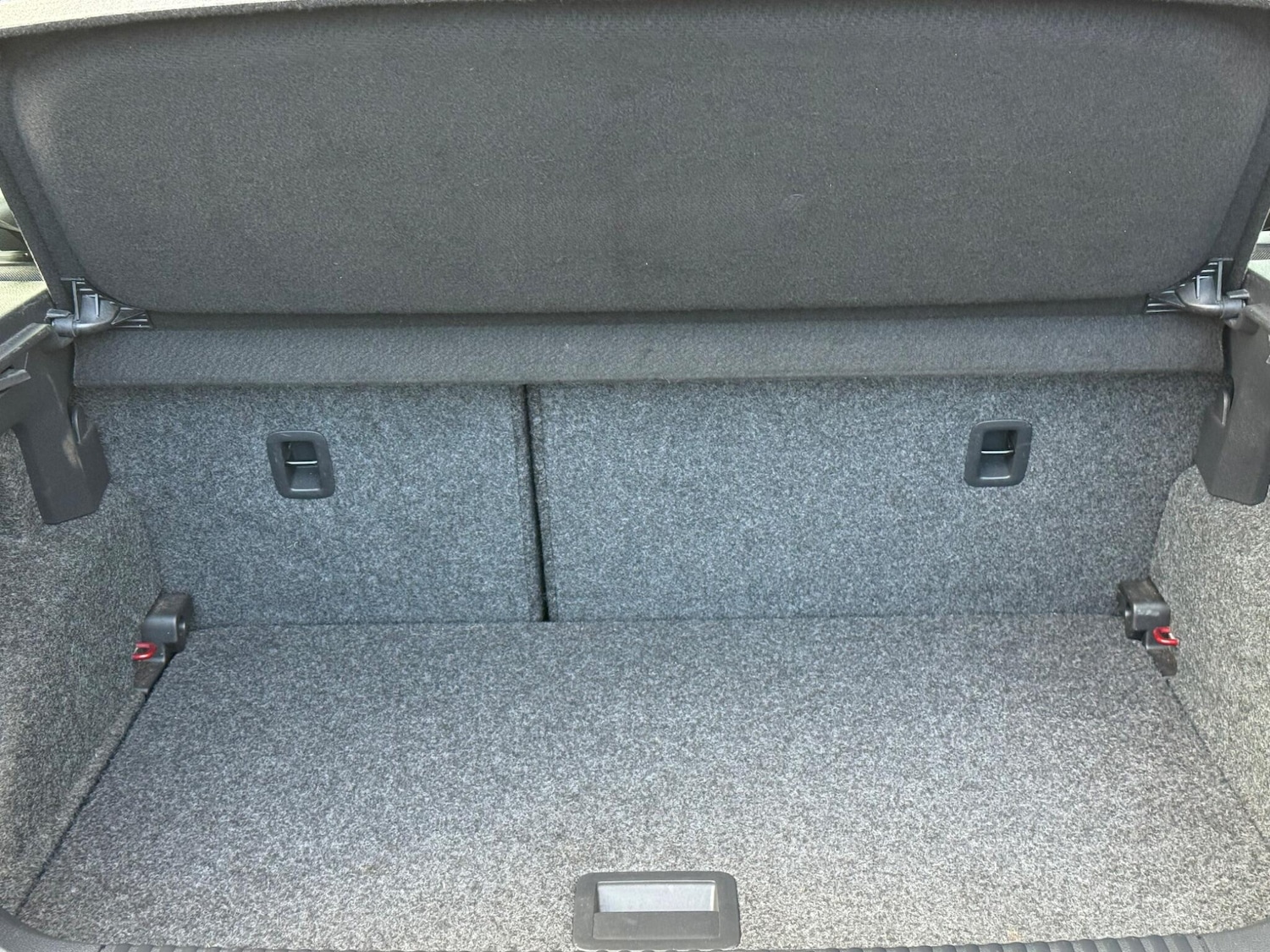 Used Volkswagen Polo 2015 for sale - 76742467: Photo 12