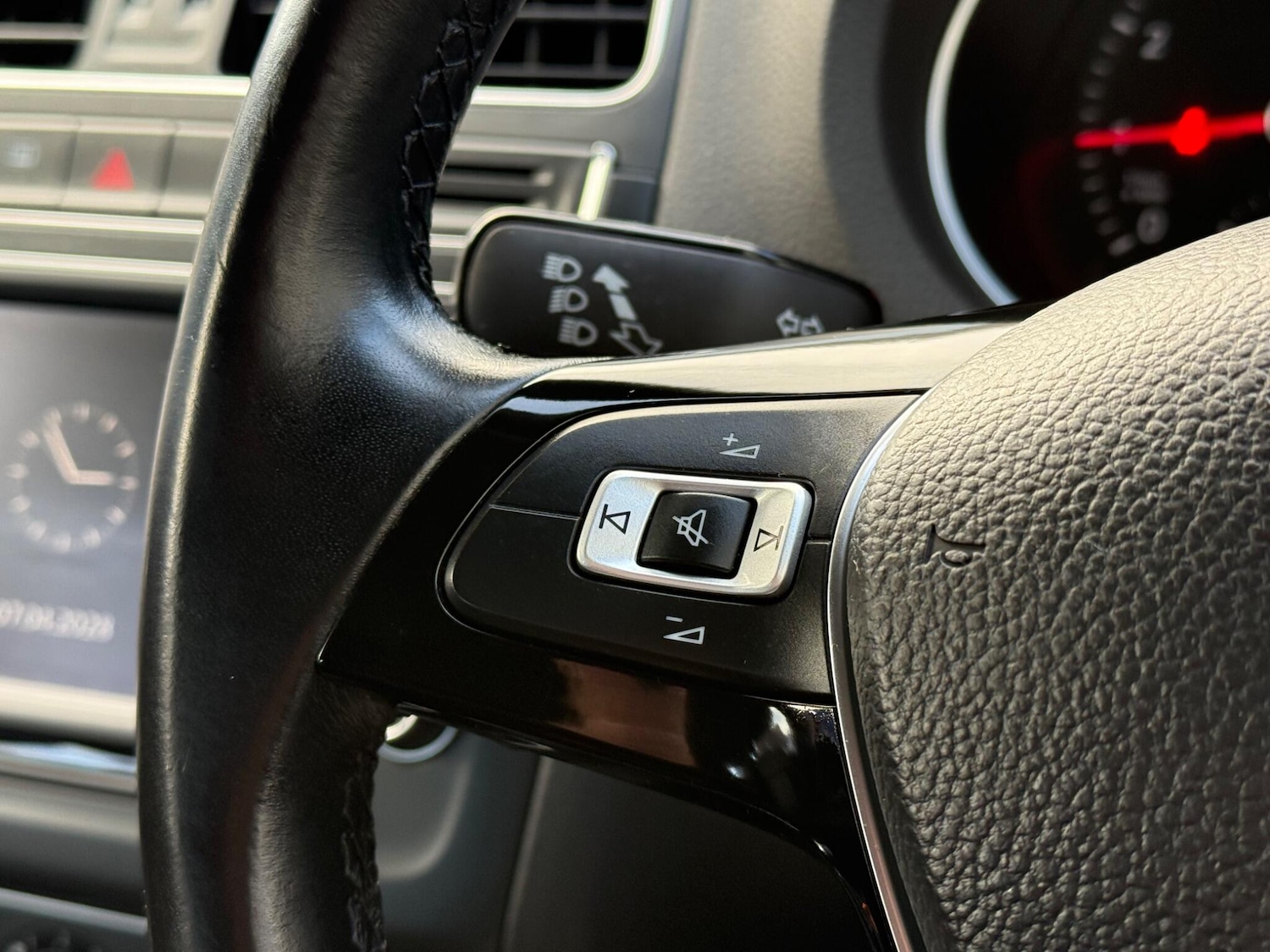 Used Volkswagen Polo 2015 for sale - 76742467: Photo 17