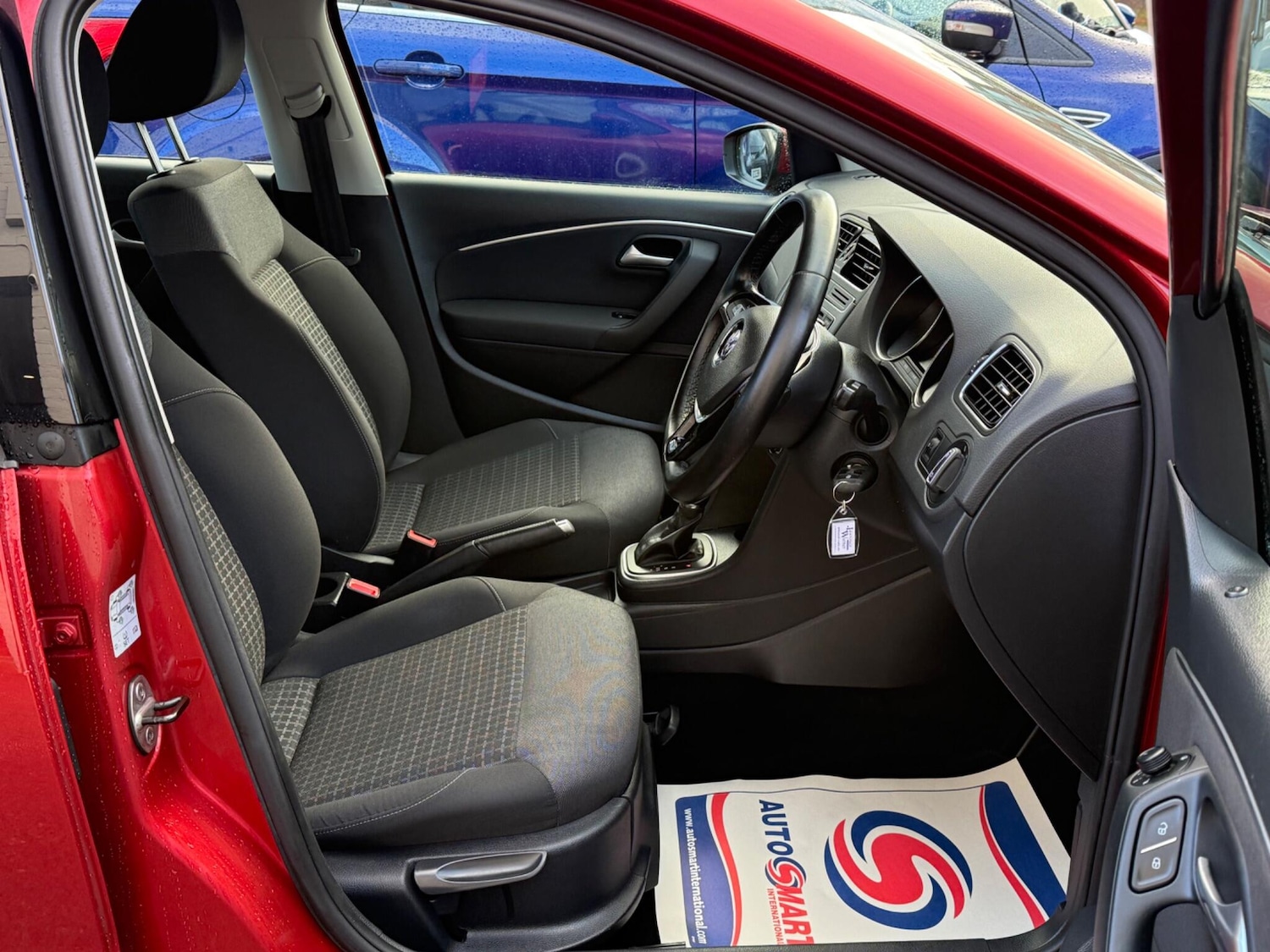 Used Volkswagen Polo 2015 for sale - 76742467: Photo 8