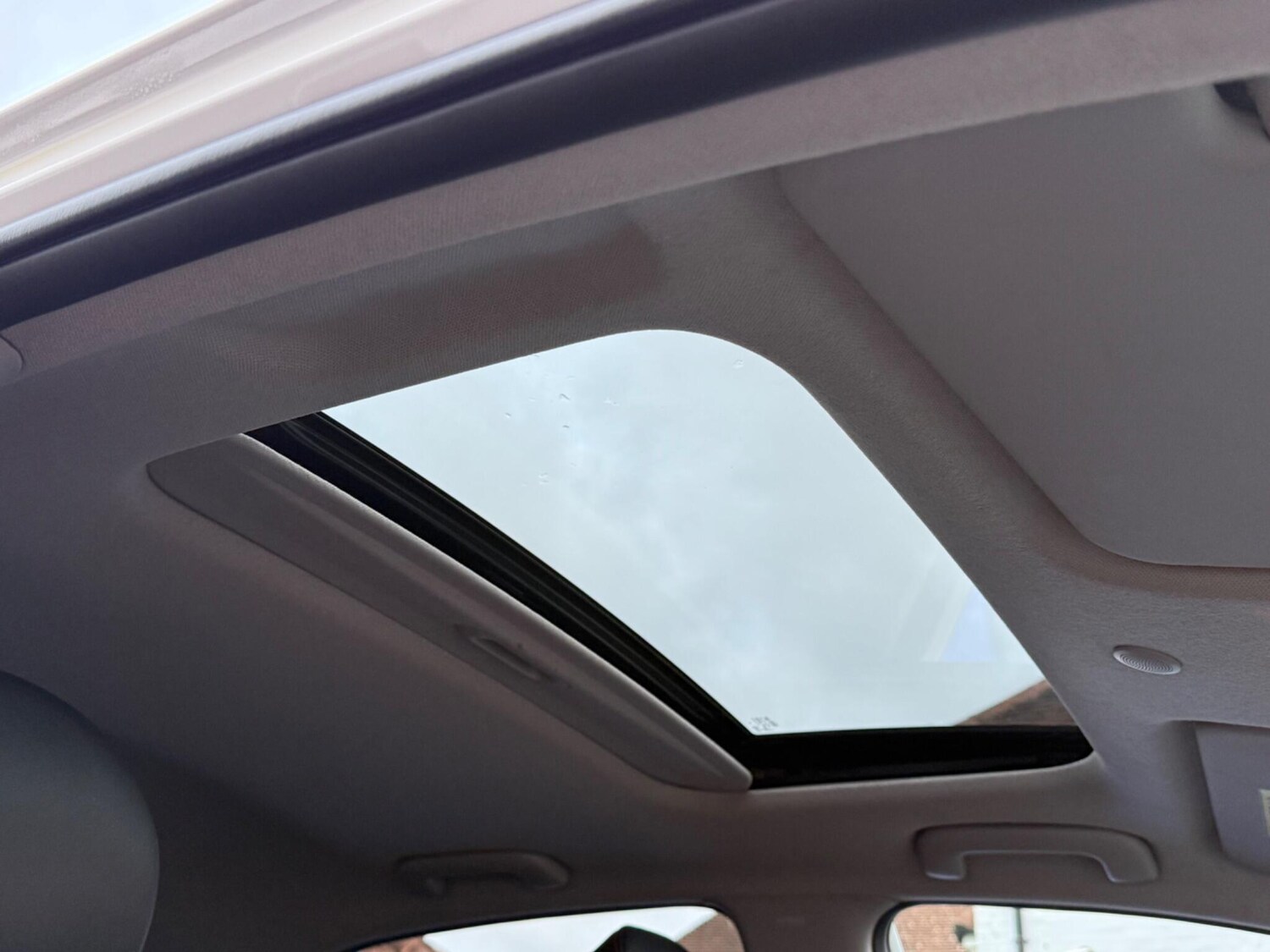 Used Kia Picanto 2018 for sale - 76765395: Photo 32