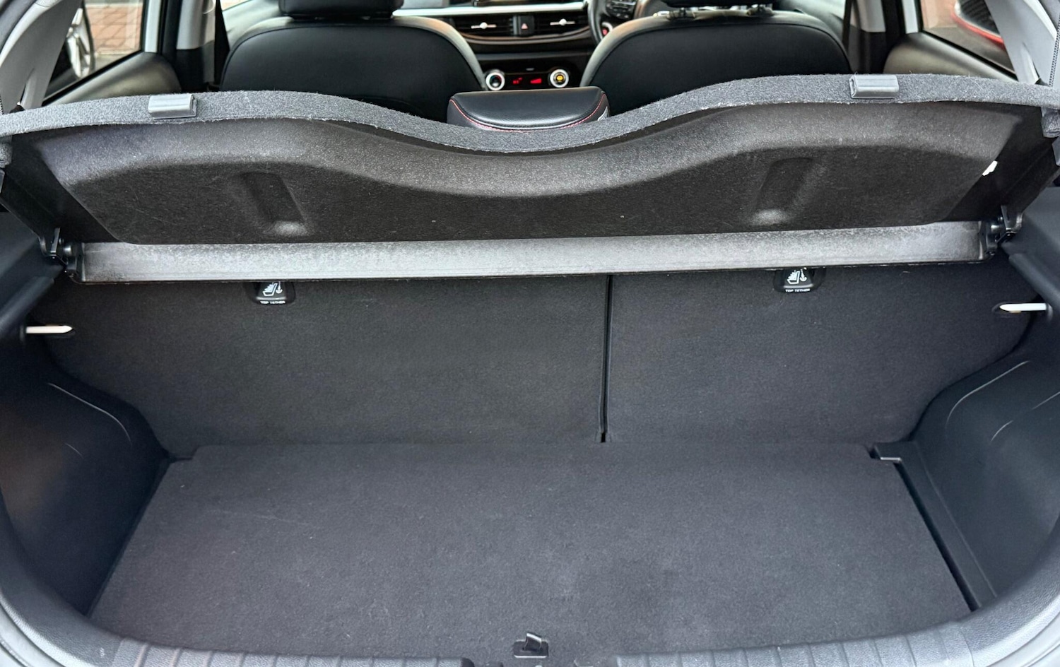 Used Kia Picanto 2018 for sale - 76765395: Photo 34