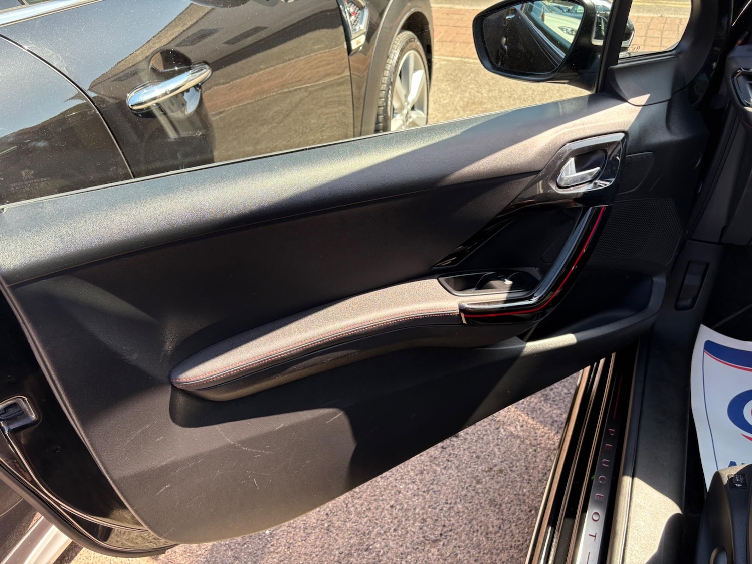 Used Peugeot 208 2015 for sale - 76573365: Photo 26