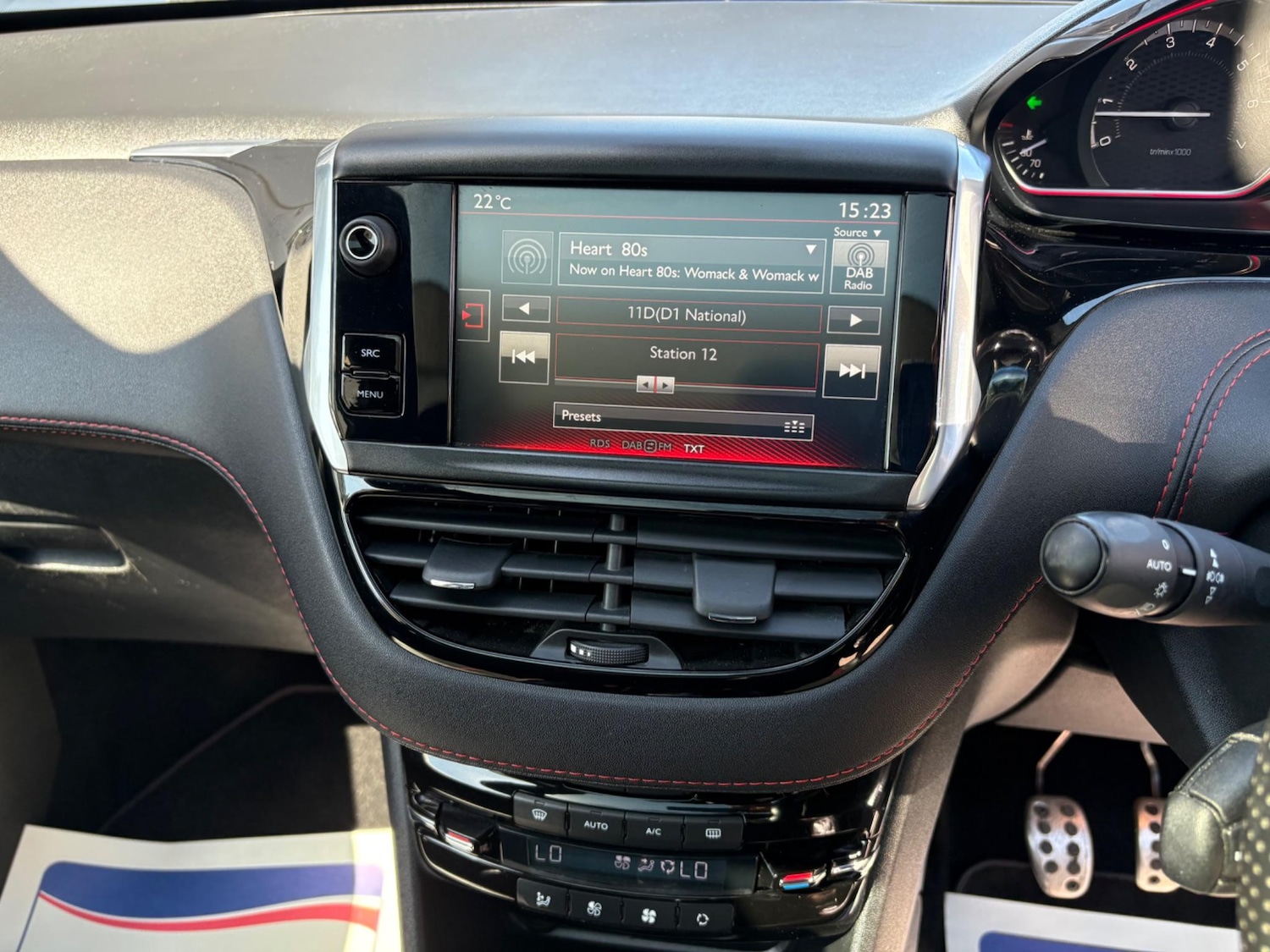 Used Peugeot 208 2015 for sale - 76573365: Photo 27