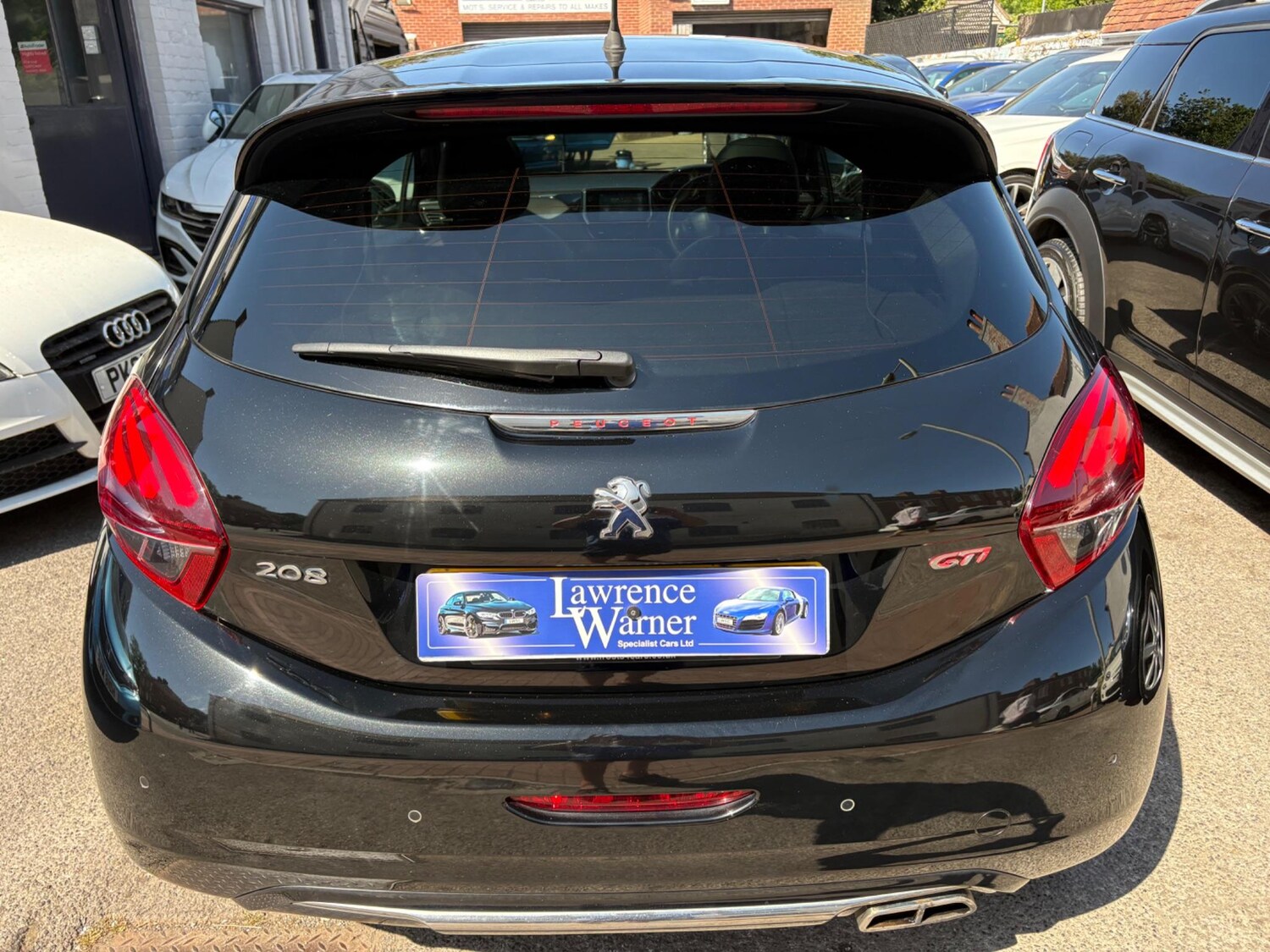 Used Peugeot 208 2015 for sale - 76573365: Photo 8