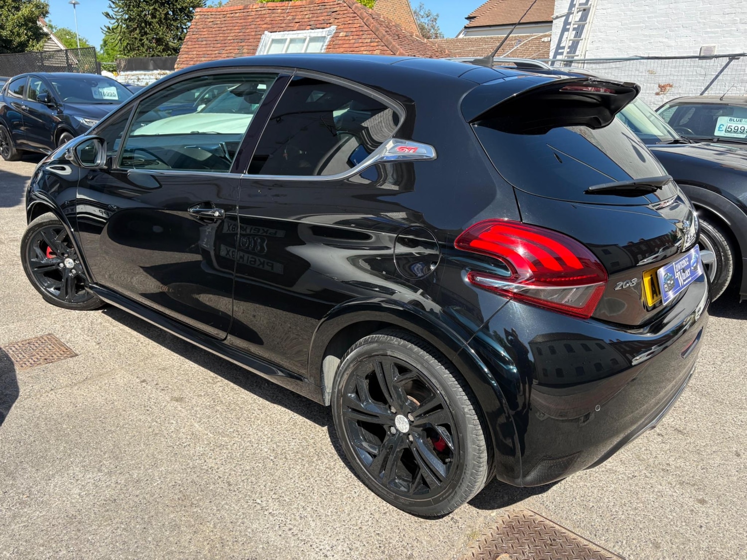 Used Peugeot 208 2015 for sale - 76573365: Photo 9