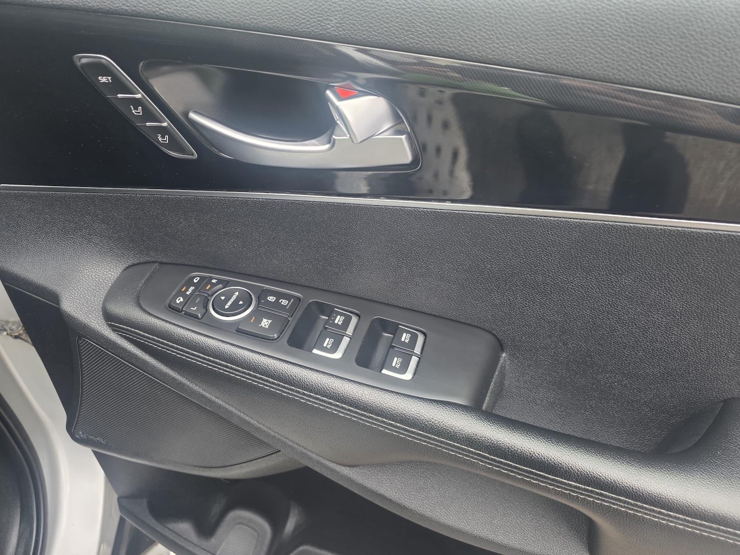 Used Kia Sorento 2015 for sale - 76573322: Photo 33