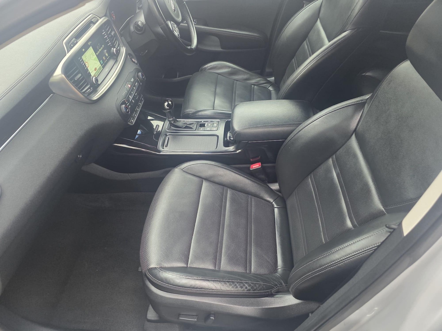 Used Kia Sorento 2015 for sale - 75965904: Photo 12