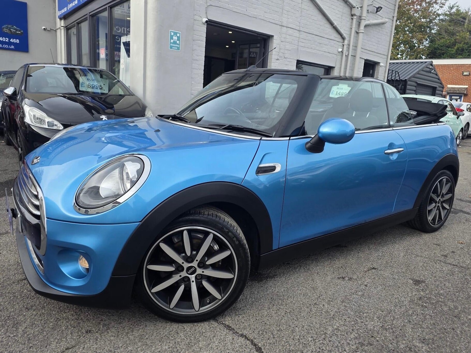 Used MINI Convertible 2016 for sale - 76573197: Photo 4