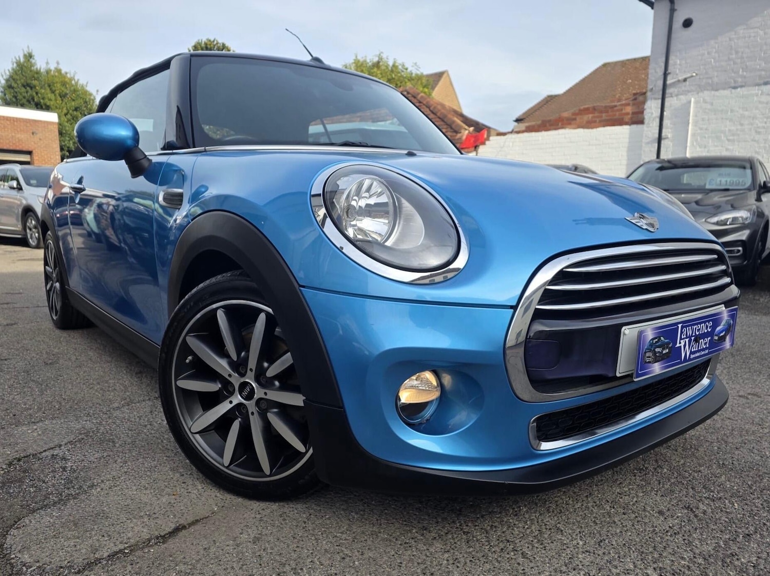 Used MINI Convertible 2016 for sale - 76573197: Photo 6