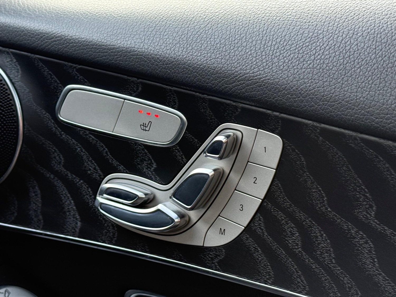 Used Mercedes-Benz GLC for sale - 76573636: Photo 11