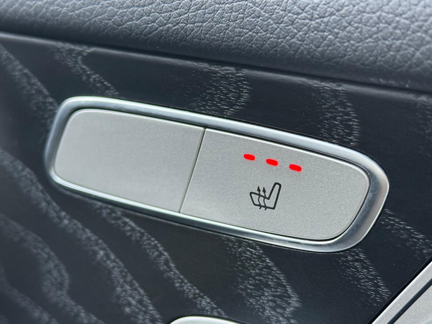 Used Mercedes-Benz GLC for sale - 76573636: Photo 12