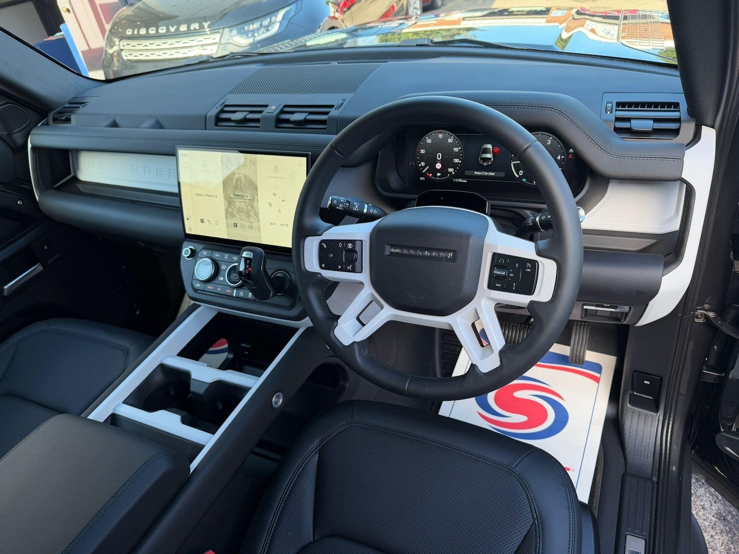 Used Land Rover Defender 2026 for sale - 77924825: Photo 11