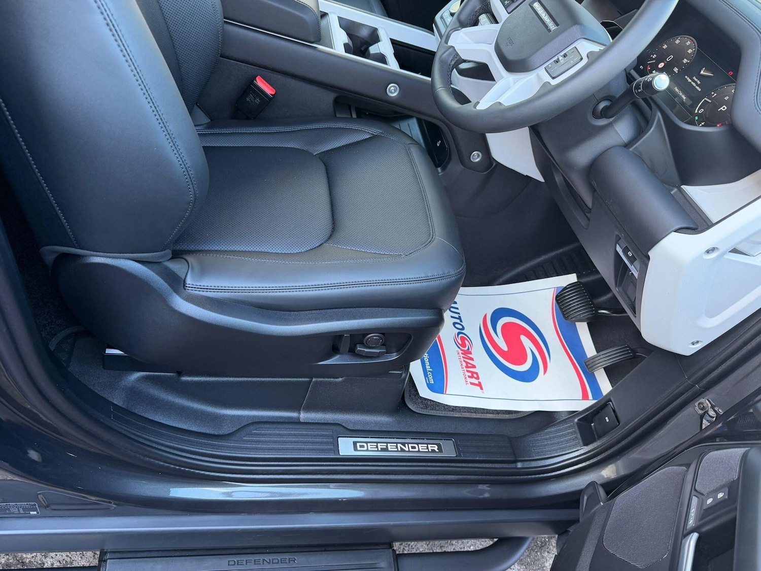 Used Land Rover Defender 2026 for sale - 77924825: Photo 13