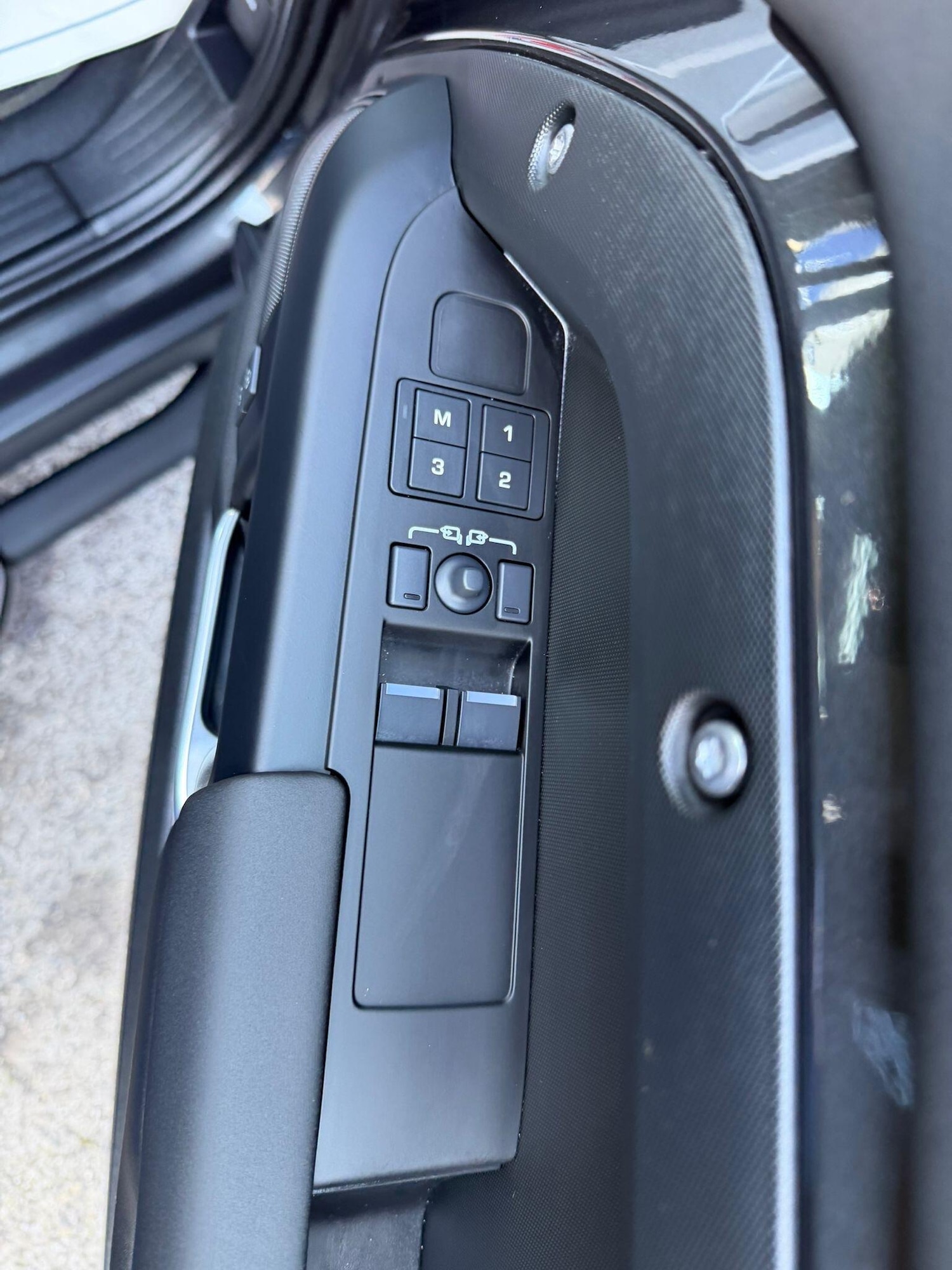 Used Land Rover Defender 2026 for sale - 77924825: Photo 16