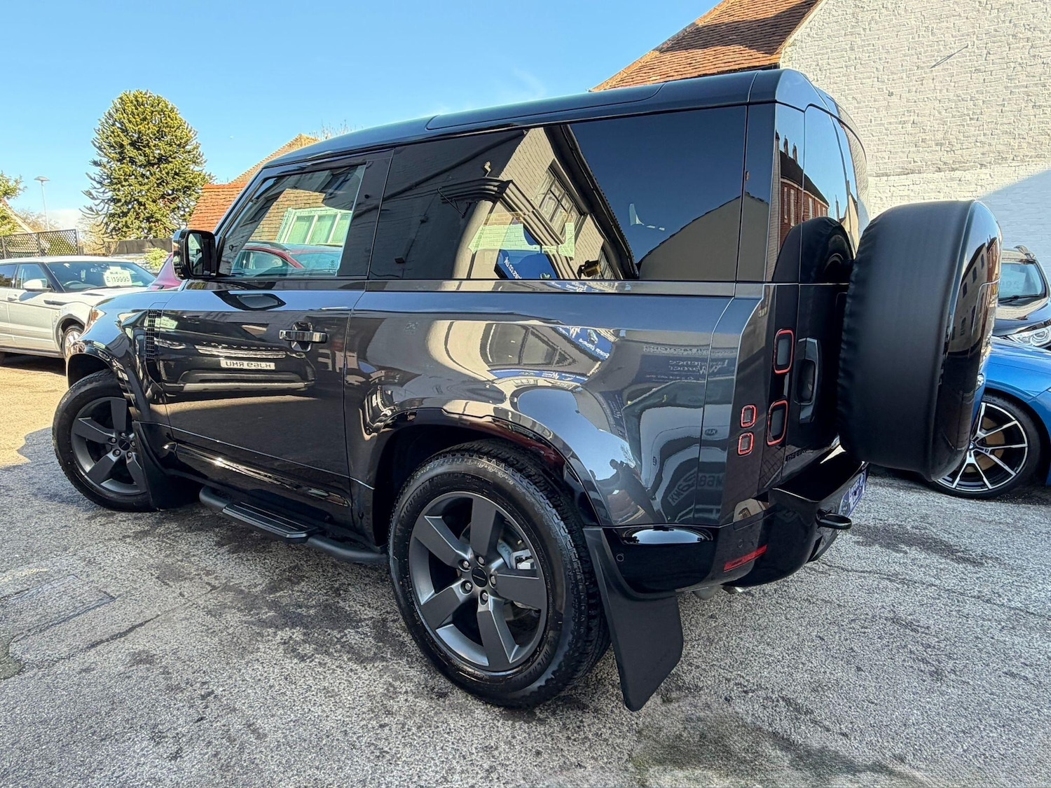 Used Land Rover Defender 2026 for sale - 77924825: Photo 7