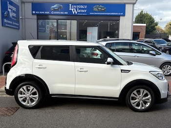 2017 (17) - 1.6 CRDi Urban DCT Euro 6 5dr