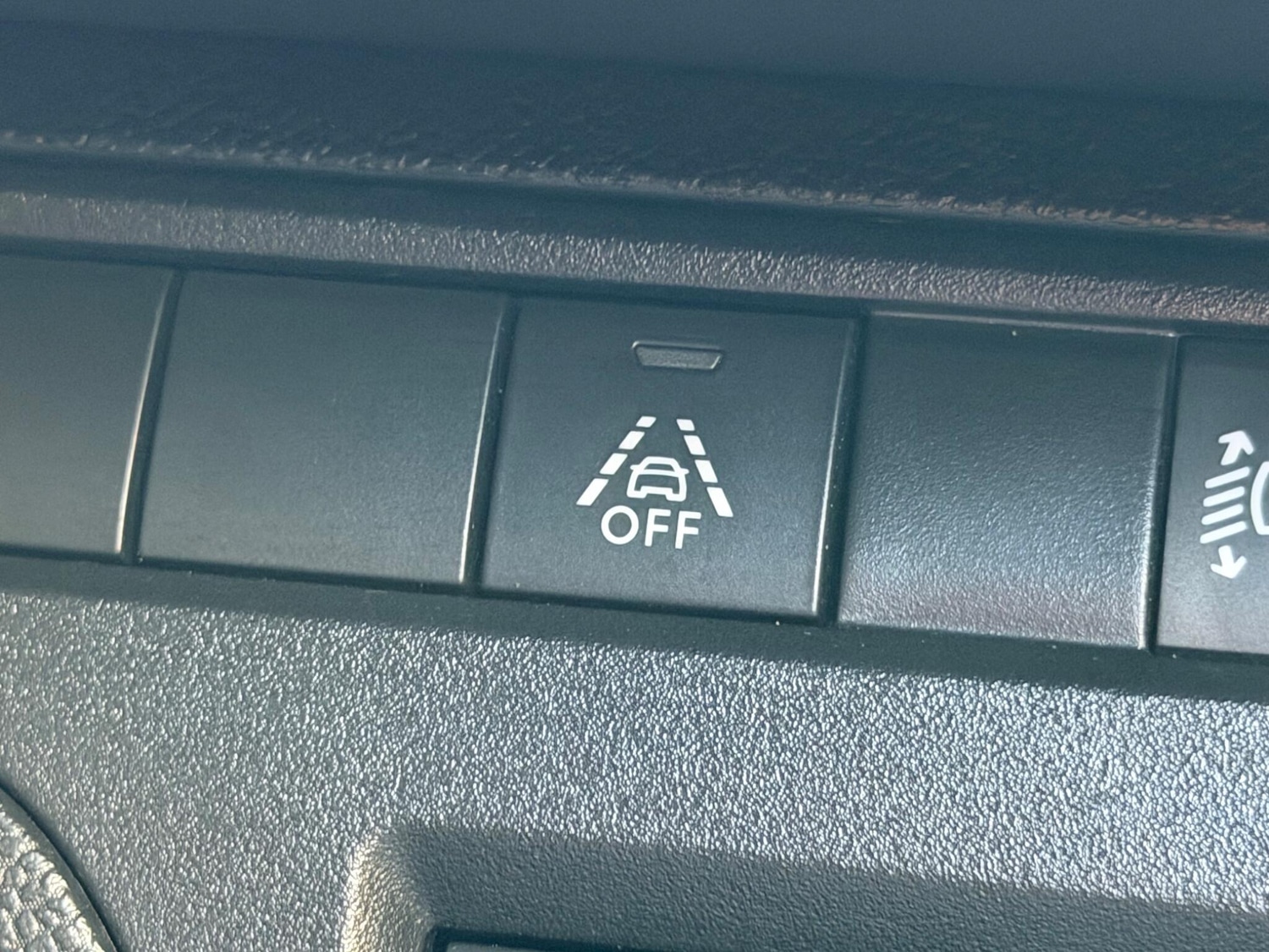 Used Peugeot 3008 2022 for sale - 77155554: Photo 27