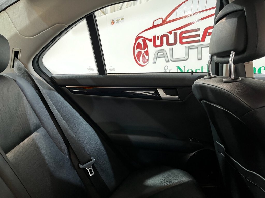 Used Mercedes-Benz C Class 2013 for sale - 76632130: Photo 17