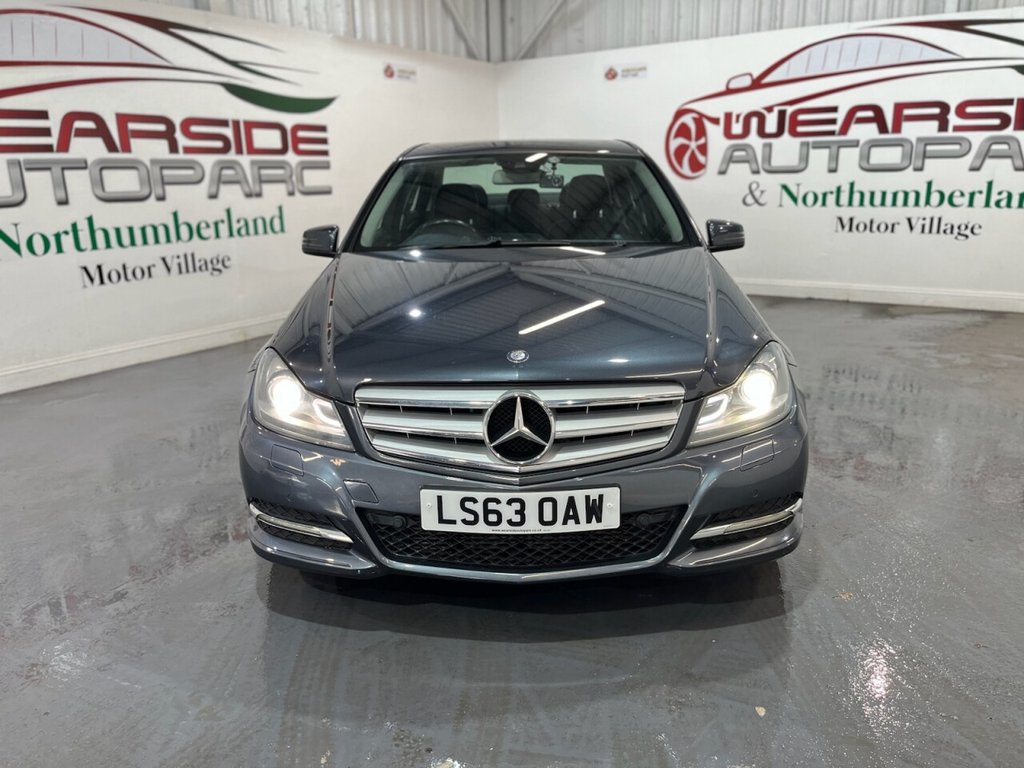 Used Mercedes-Benz C Class 2013 for sale - 76632130: Photo 2