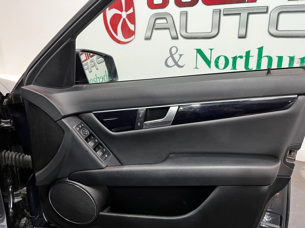 Used Mercedes-Benz C Class 2013 for sale - 76632130: Photo 22