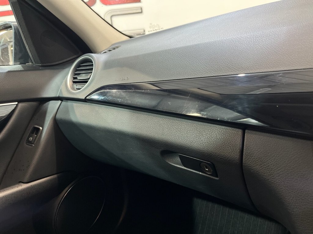 Used Mercedes-Benz C Class 2013 for sale - 76632130: Photo 31