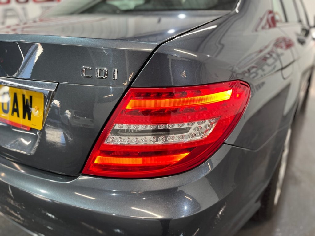 Used Mercedes-Benz C Class 2013 for sale - 76632130: Photo 37