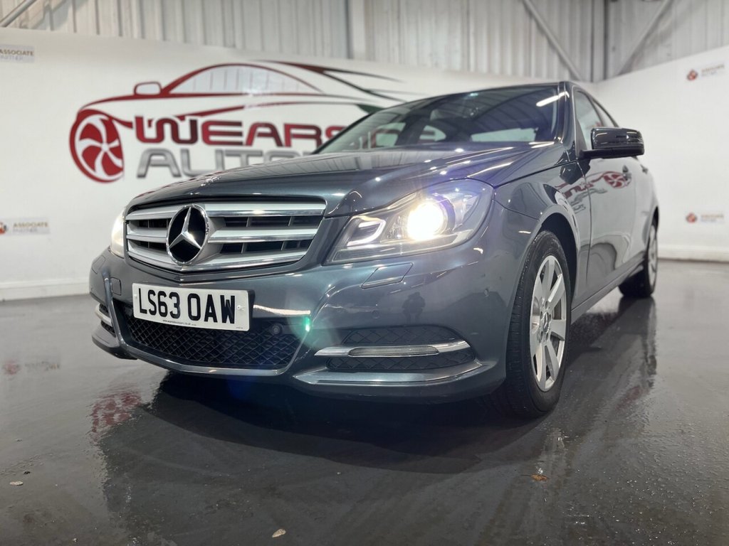 Used Mercedes-Benz C Class 2013 for sale - 76632130: Photo 4