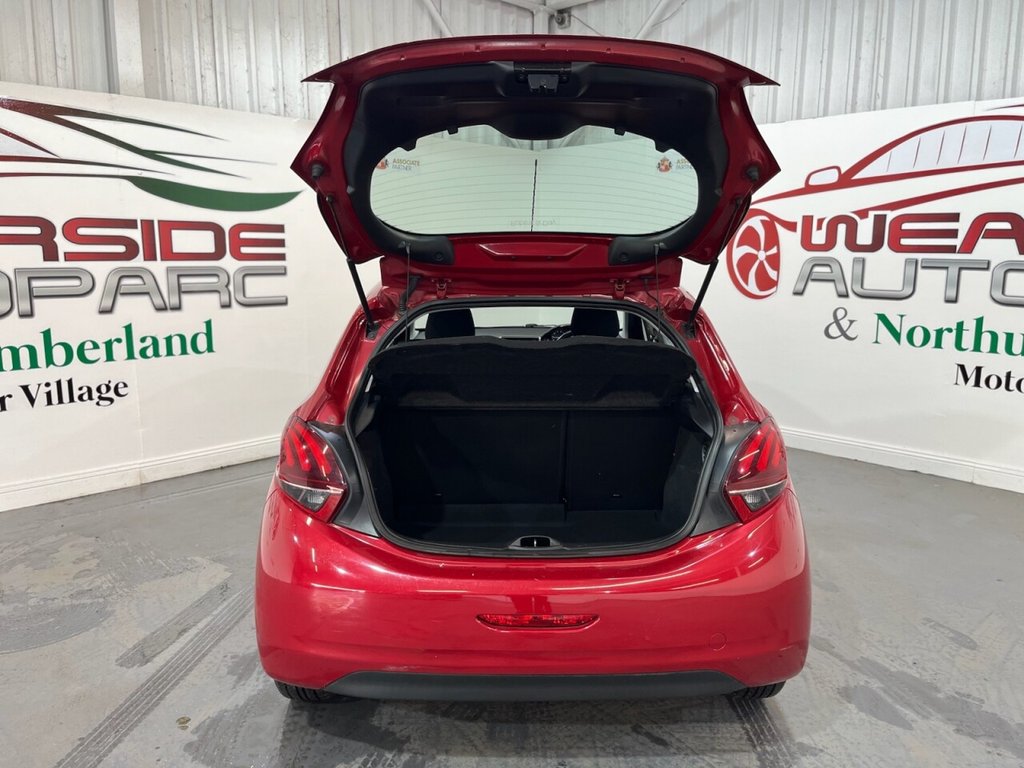 Used Peugeot 208 2016 for sale - 76210595: Photo 42