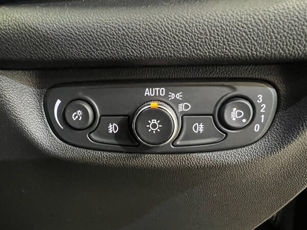 Used Vauxhall Insignia 2018 for sale - 72323773: Photo 9