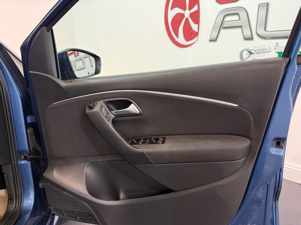 Used Volkswagen Polo 2018 for sale - 76883111: Photo 4