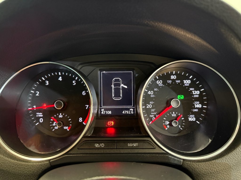 Used Volkswagen Polo 2018 for sale - 76883111: Photo 6