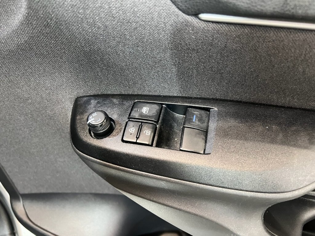 Used Toyota Yaris 2024 for sale - 77026818: Photo 18