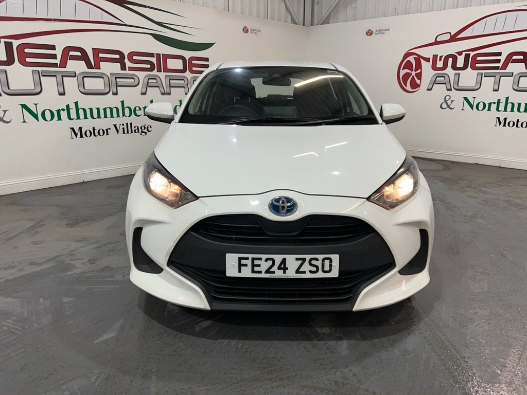 Used Toyota Yaris 2024 for sale - 77026818: Photo 2